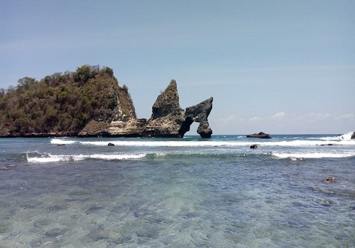 Paket Bali Nusa Penida Timur Tour | Pantai Atuh